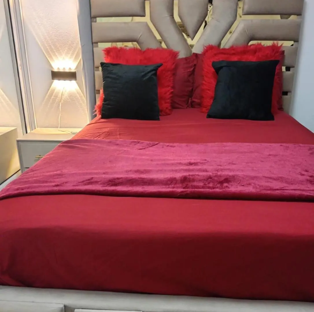דירה סנטיאגו דה לוס קבאלרוס Apartamentos De 1 2 Y 3 Habitaciones